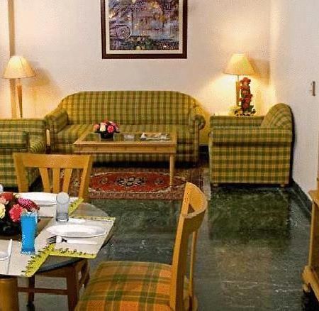 Savoy Suites Noida Luaran gambar