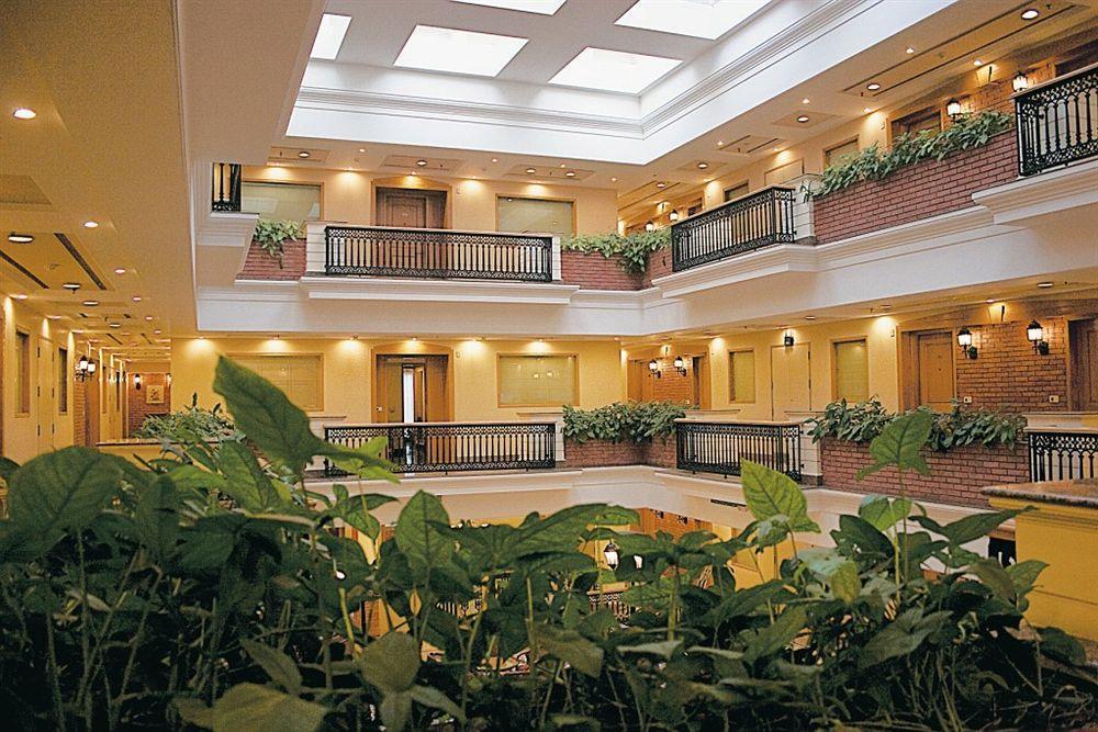 Savoy Suites Noida Luaran gambar