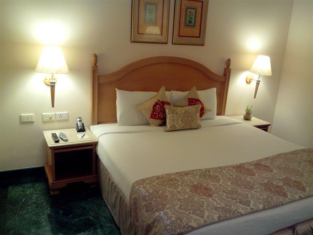 Savoy Suites Noida Luaran gambar